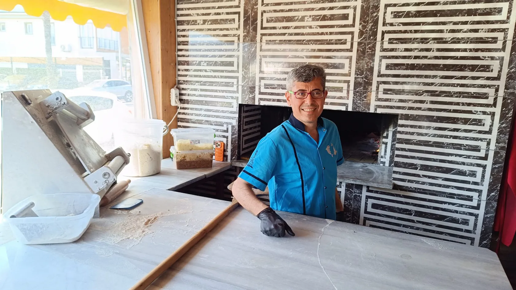 Fethiye Akarca'da 'Güzel İnsan'ın yeri: Çilek Pide hizmete açıldı