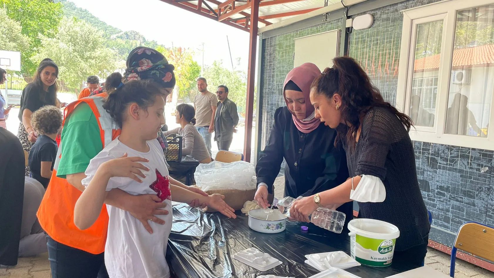Fethiye Akıncı Okulu'nda 'Engelsiz Sanat' etkinliği: Öğrenciler hem üretti hem eğlendi