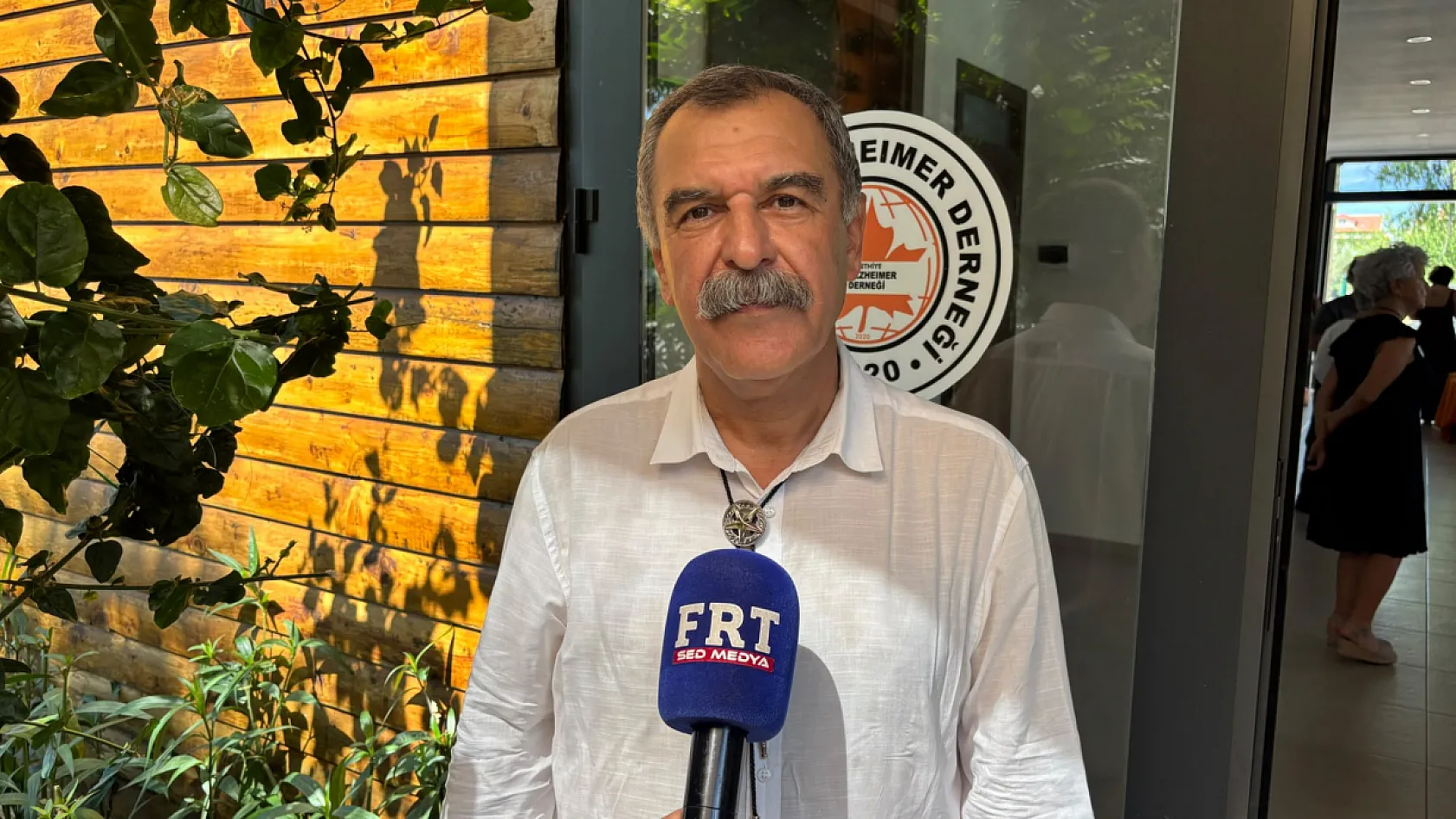 Fethiye Alzheimer Derneği'nden anlamlı sergi: Emekler sanatla buluştu