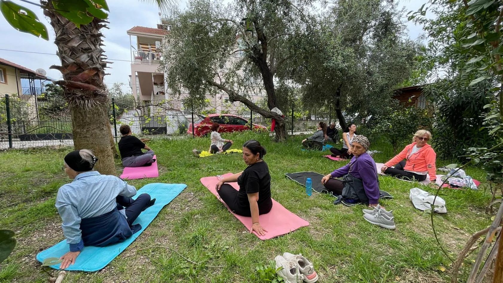 Fethiye Alzheimer Derneği'nden bakım verenlere nefes aldıran destek: Ücretsiz yoga eğitimi