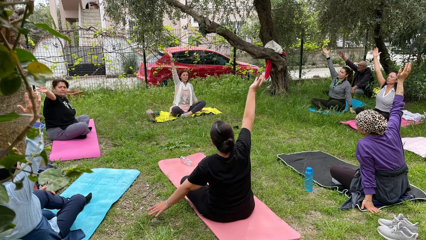Fethiye Alzheimer Derneği'nden bakım verenlere nefes aldıran destek: Ücretsiz yoga eğitimi
