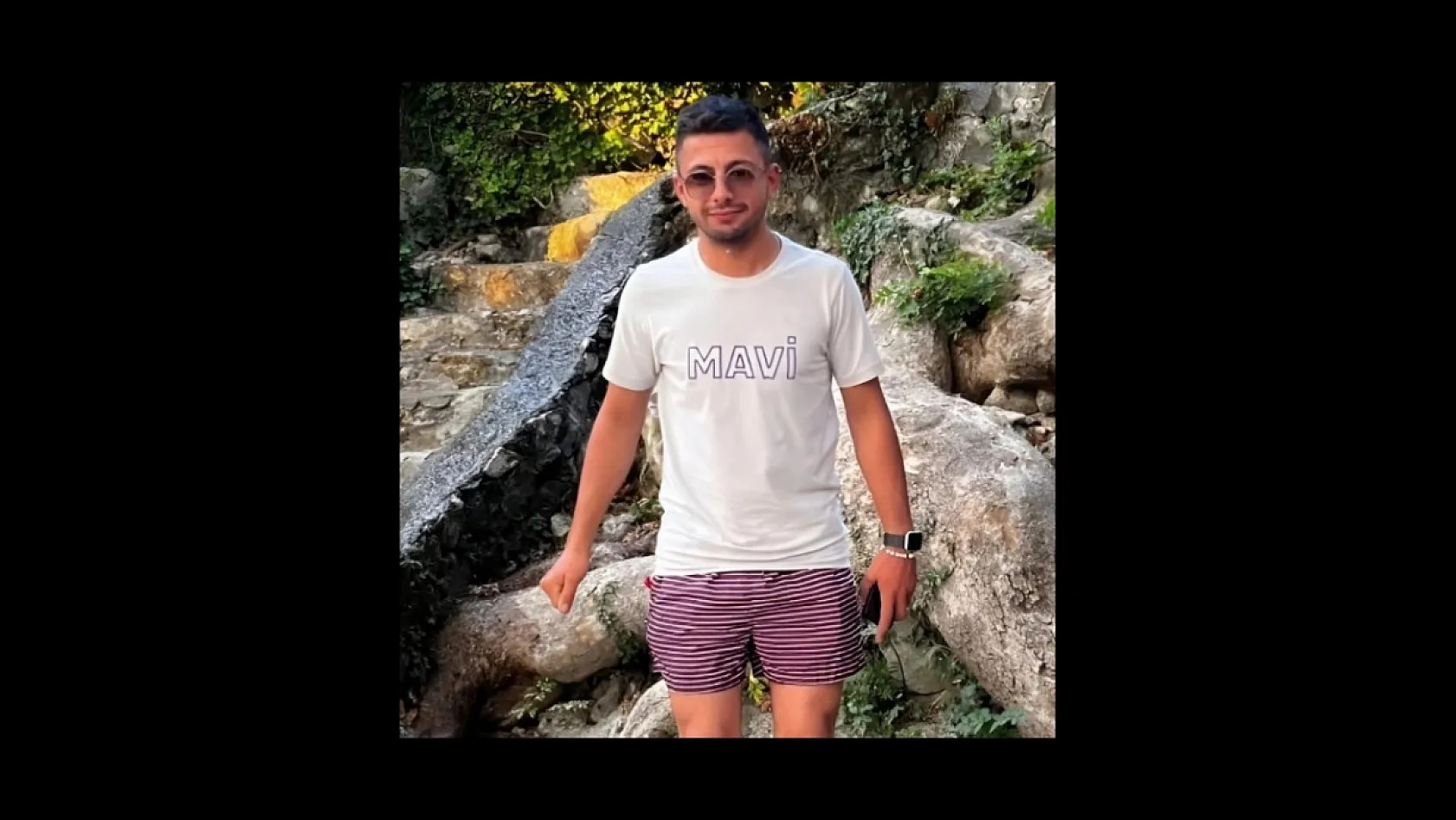 Fethiye-Antalya Karayolu'nda otomobilin üzerine savrulan motosiklet sürücüsü hayatını kaybetti