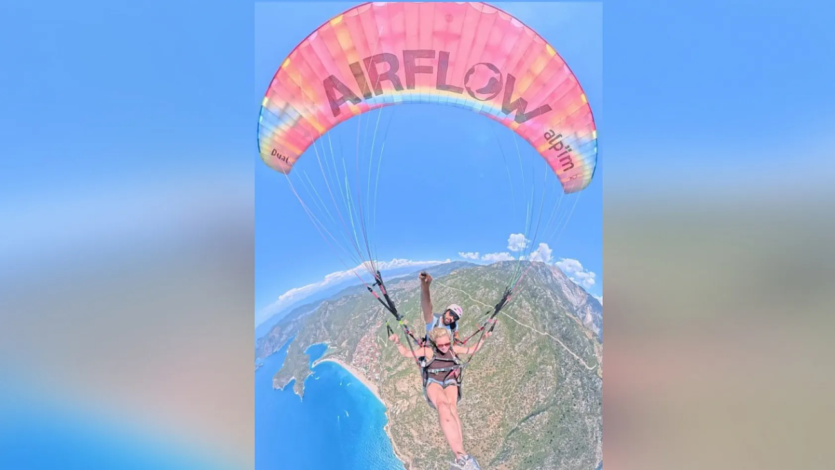 Fethiye Babadağ'da adrenalin sezonu başladı: Paraşütler gökyüzünü renklendiriyor