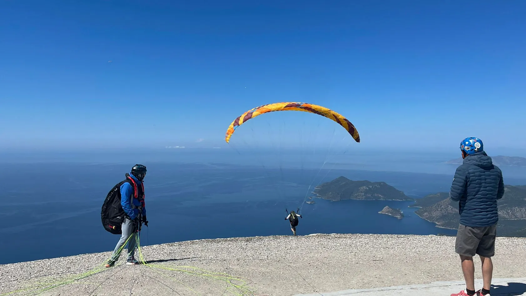 Fethiye Babadağ'da adrenalin ve manzara dört mevsim zirvede