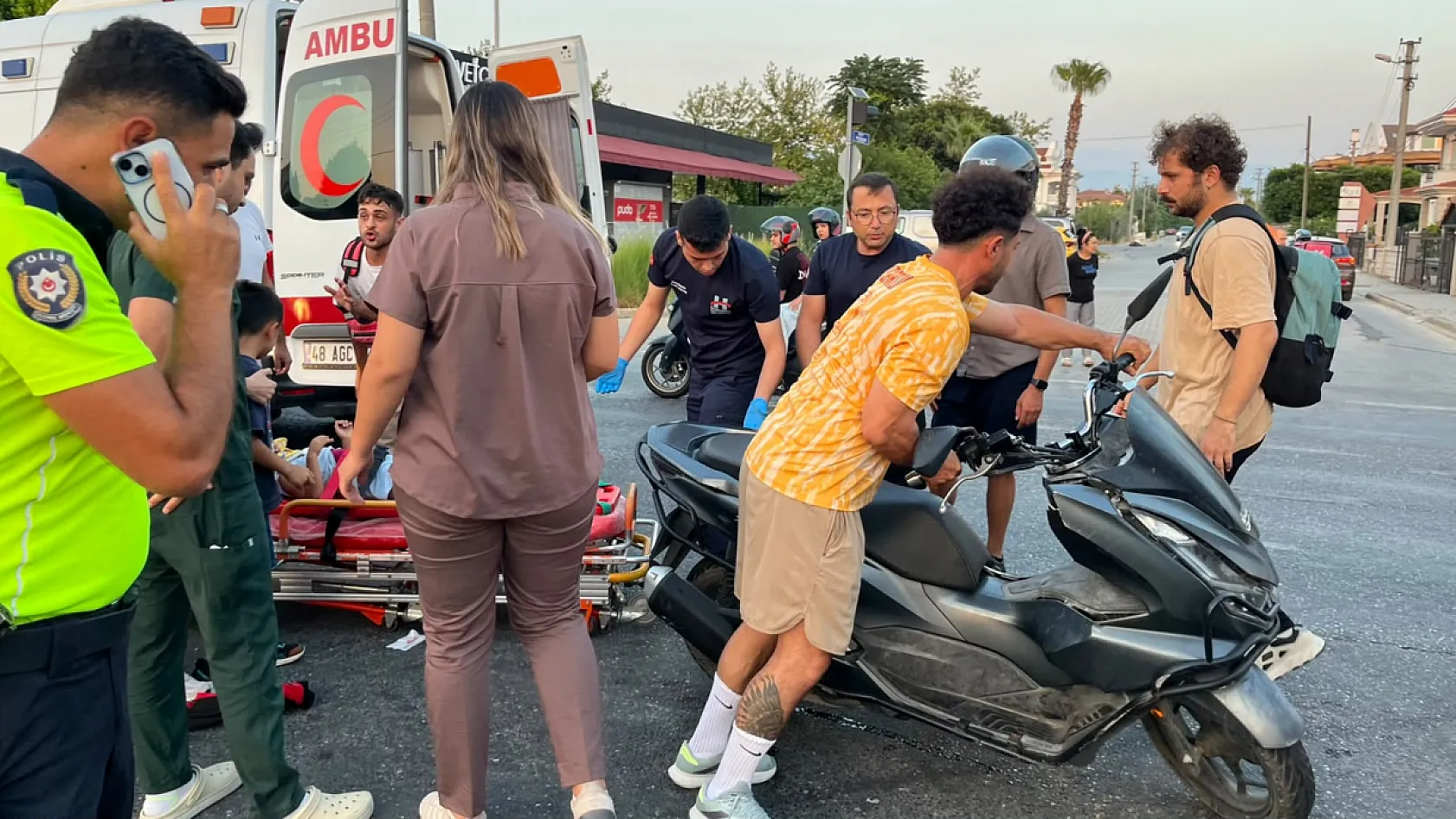 Fethiye Babataşı'nda motosiklet kazası: Anne ve çocuğu yaralandı