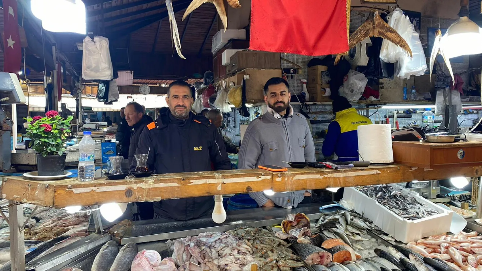 Fethiye Balık Pazarı'nda bayram bereketi: 'Çıkın çıkın gelin!'