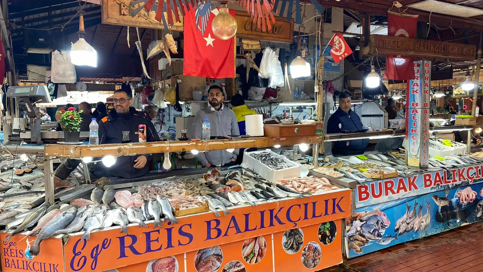 Fethiye Balık Pazarı'nda bayram bereketi: 'Çıkın çıkın gelin!'