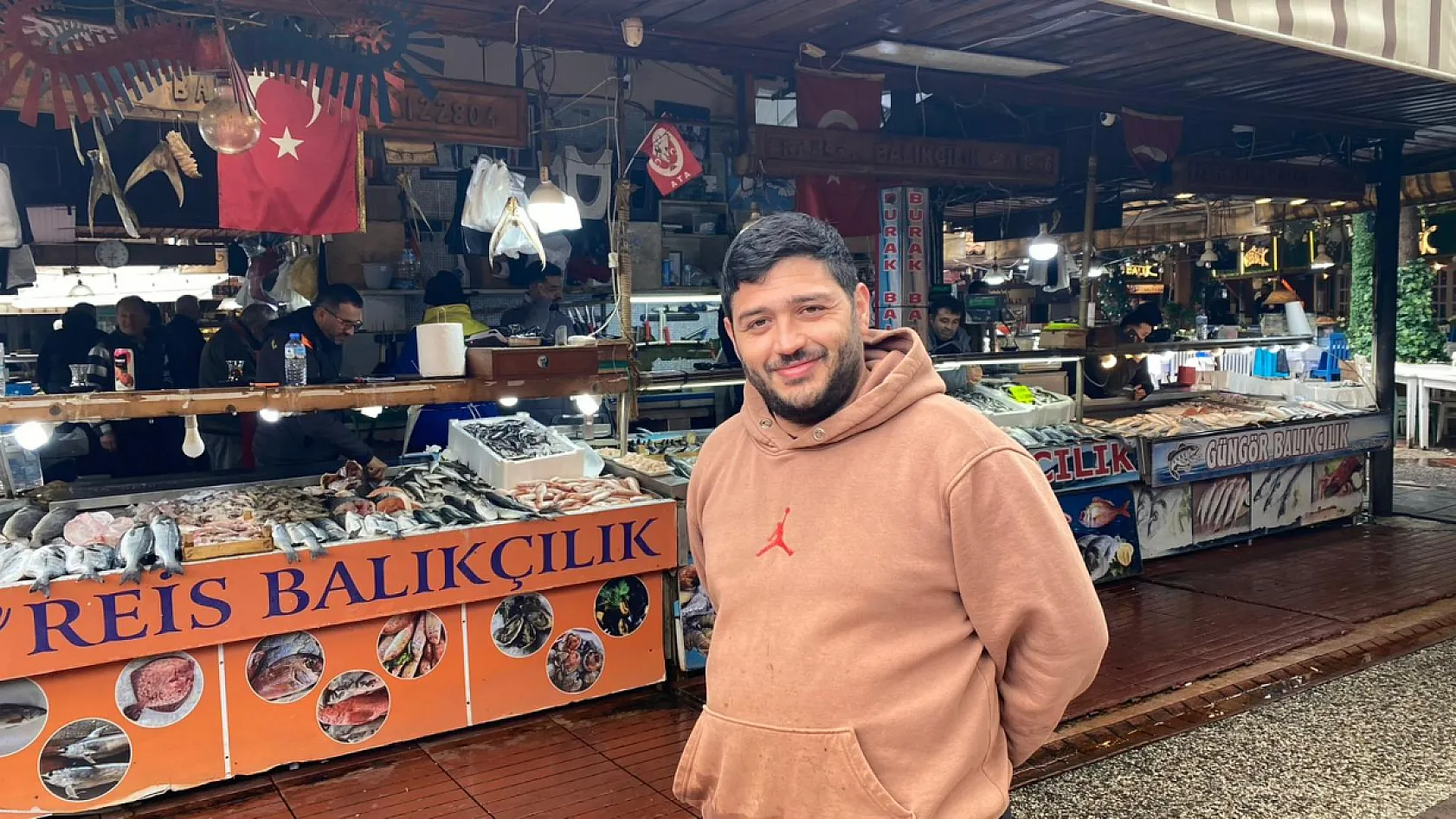 Fethiye Balık Pazarı'nda bayram bereketi: 'Çıkın çıkın gelin!'