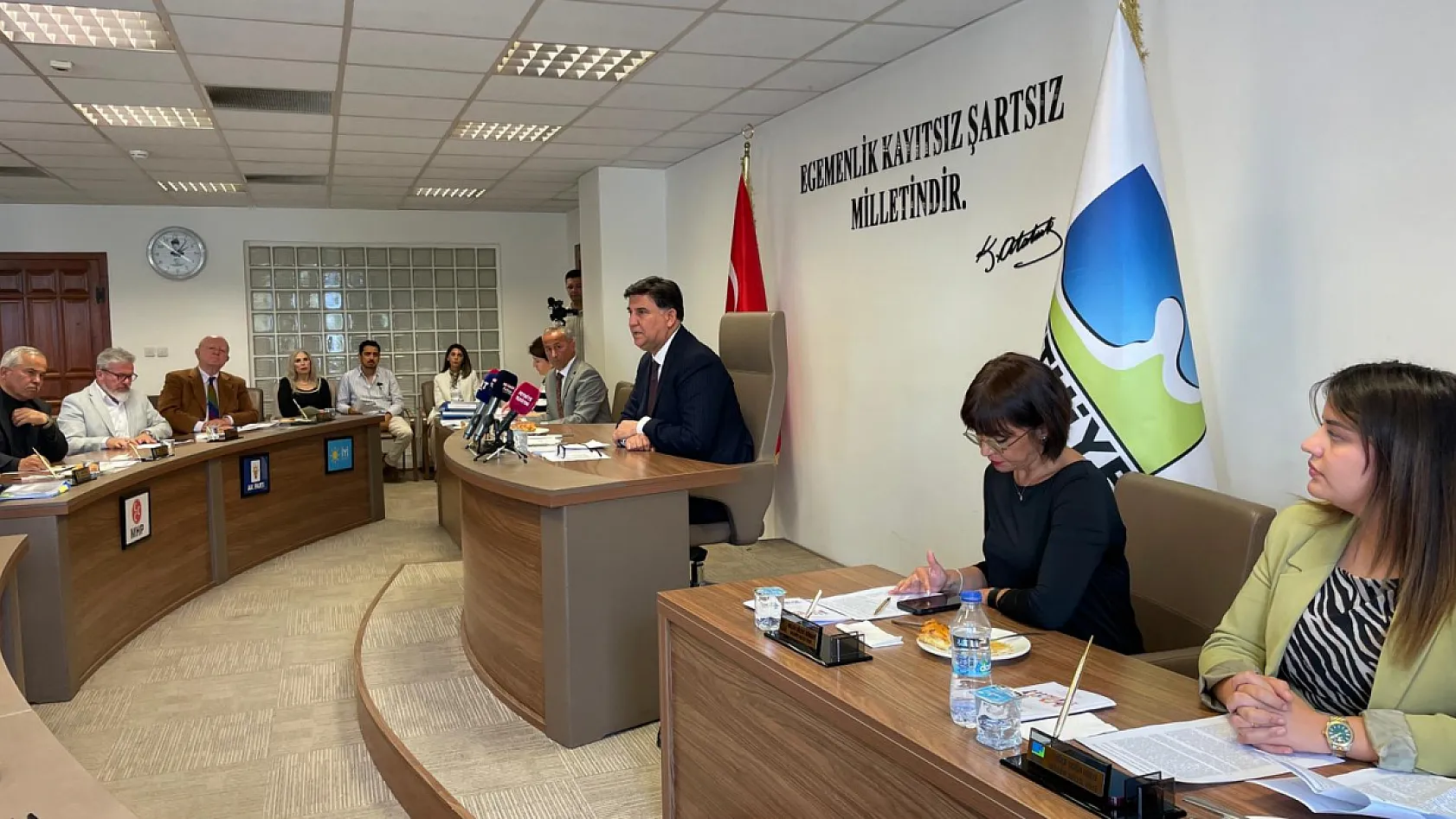 Fethiye Belediye Meclisi öncesinde duygusal açıklamalar: Güreşler, kayıplar ve teşekkür mesajı