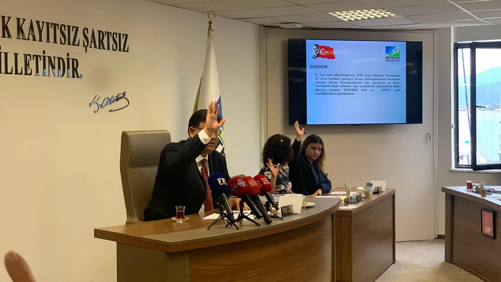 Fethiye Belediye Meclisi'nde seçim gündemi: Başkan vekilleri, katip üyeler ve komisyonlar belirlendi
