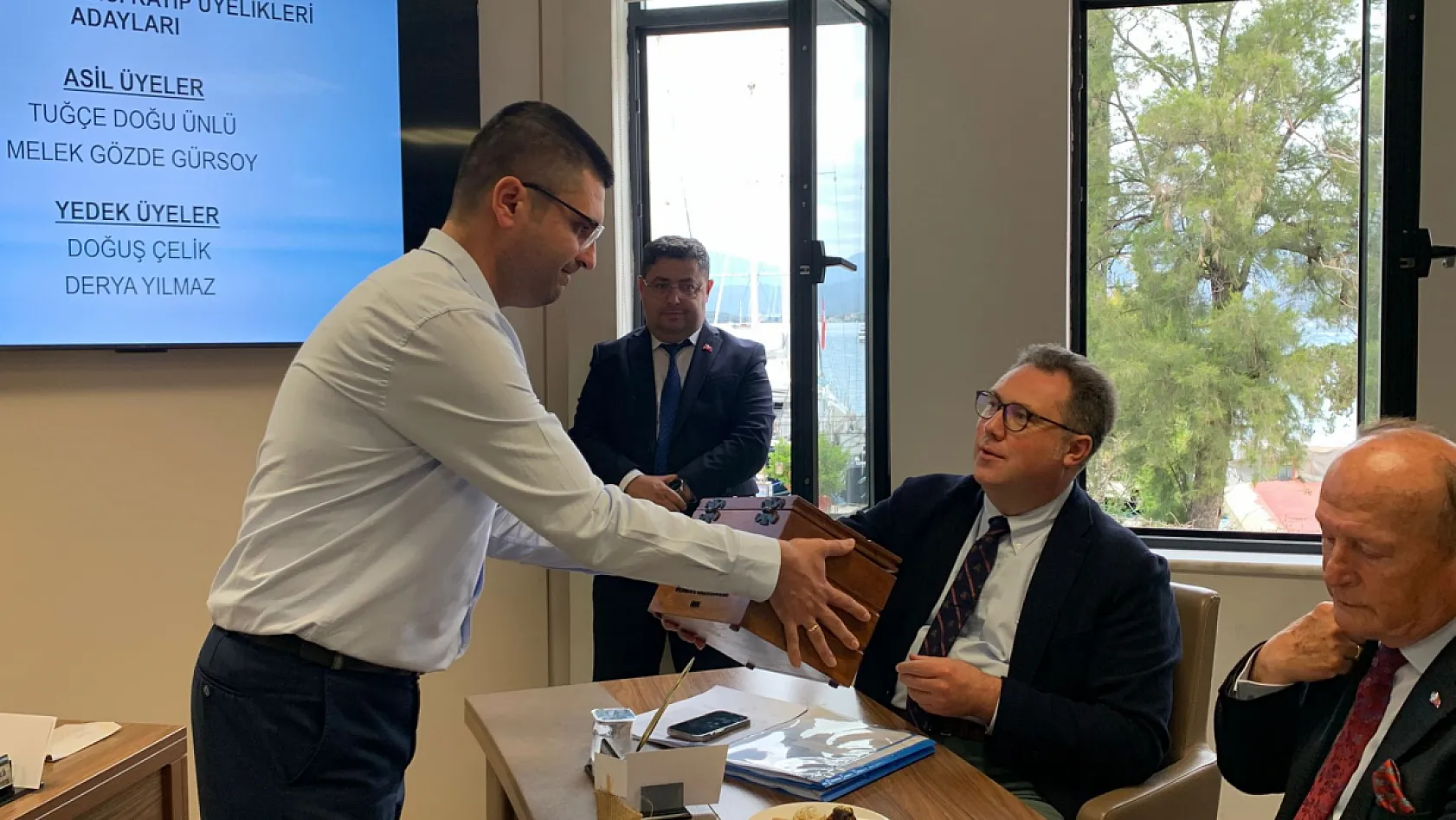 Fethiye Belediye Meclisi'nde seçim gündemi: Başkan vekilleri, katip üyeler ve komisyonlar belirlendi