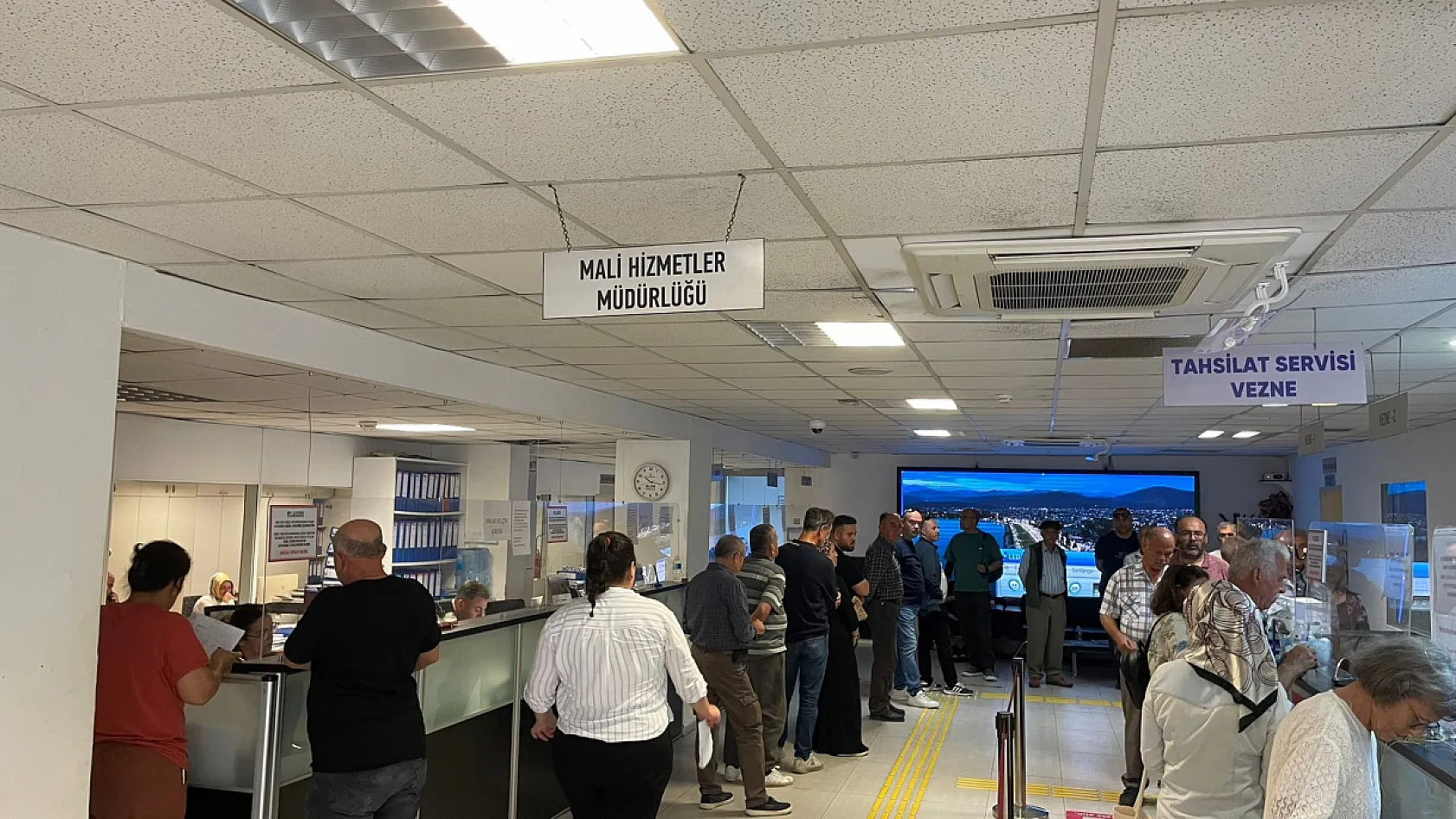 Fethiye Belediyesi'nde 'Emlak Vergisi' mesaisi: Vezneler bayram öncesi açık