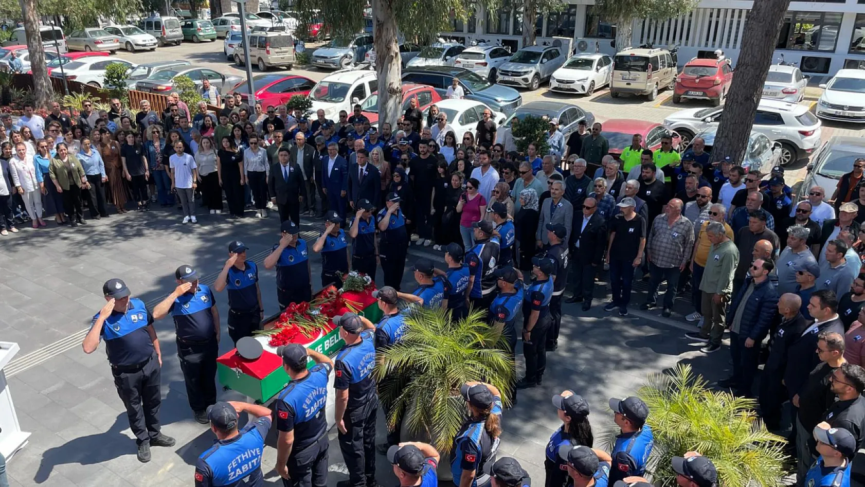 Fethiye Belediyesi'nde Kerem Ersoy'a hüzünlü veda