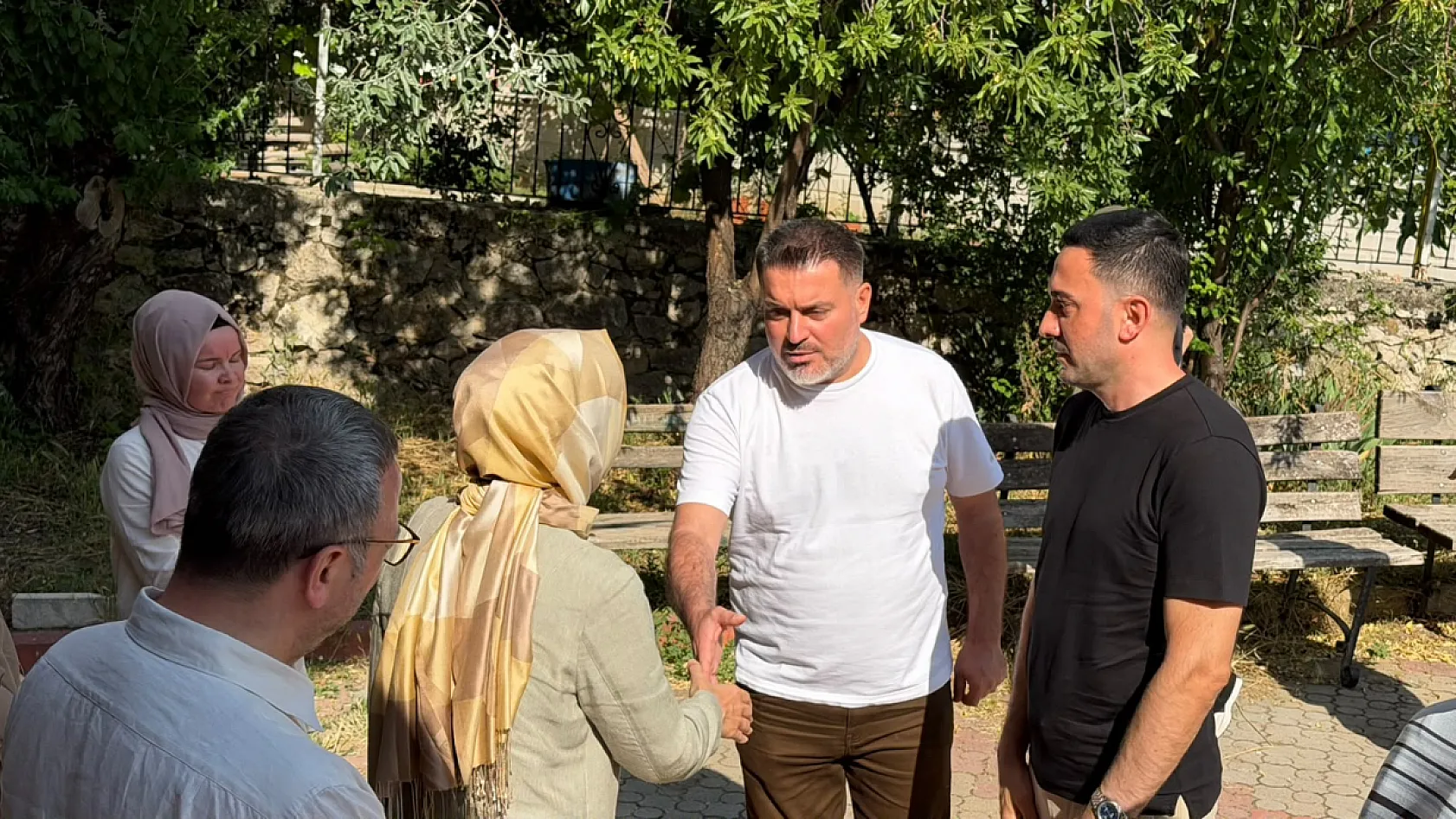 Fethiye Beşiktaş Taraftarlar Derneği, Fatma Betül Sayan Kaya'nın Halasının Cenazesine Katıldı