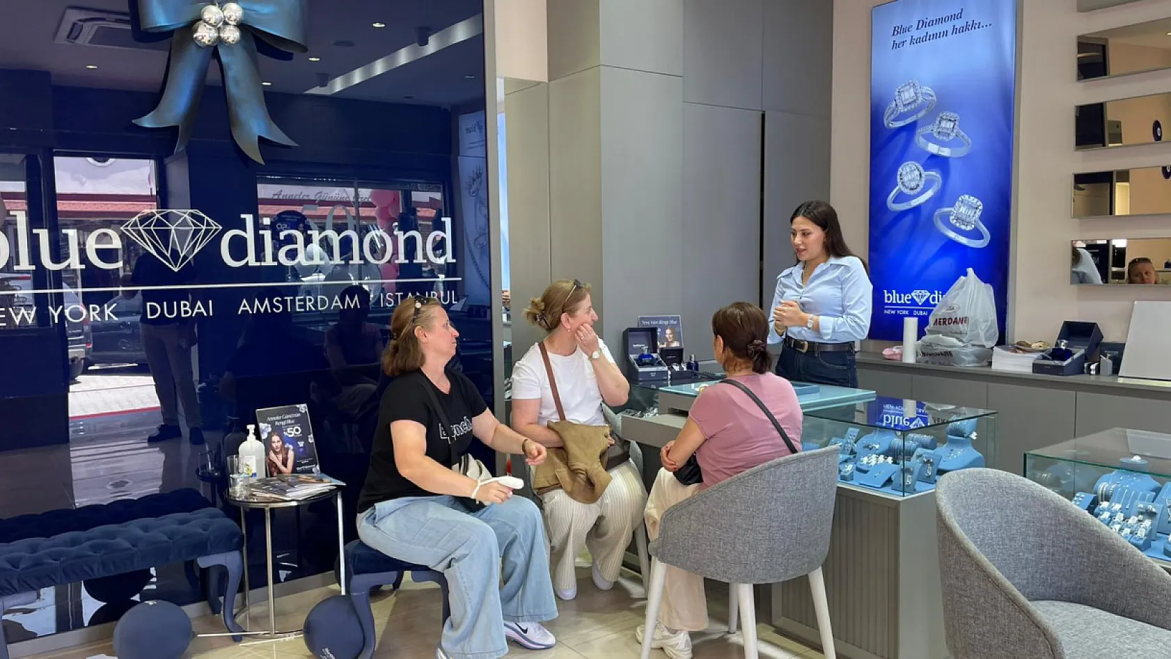 Fethiye Blue Diamond'dan Anneler Günü'ne özel yüzde 50 indirim ve sürpriz hediyeler