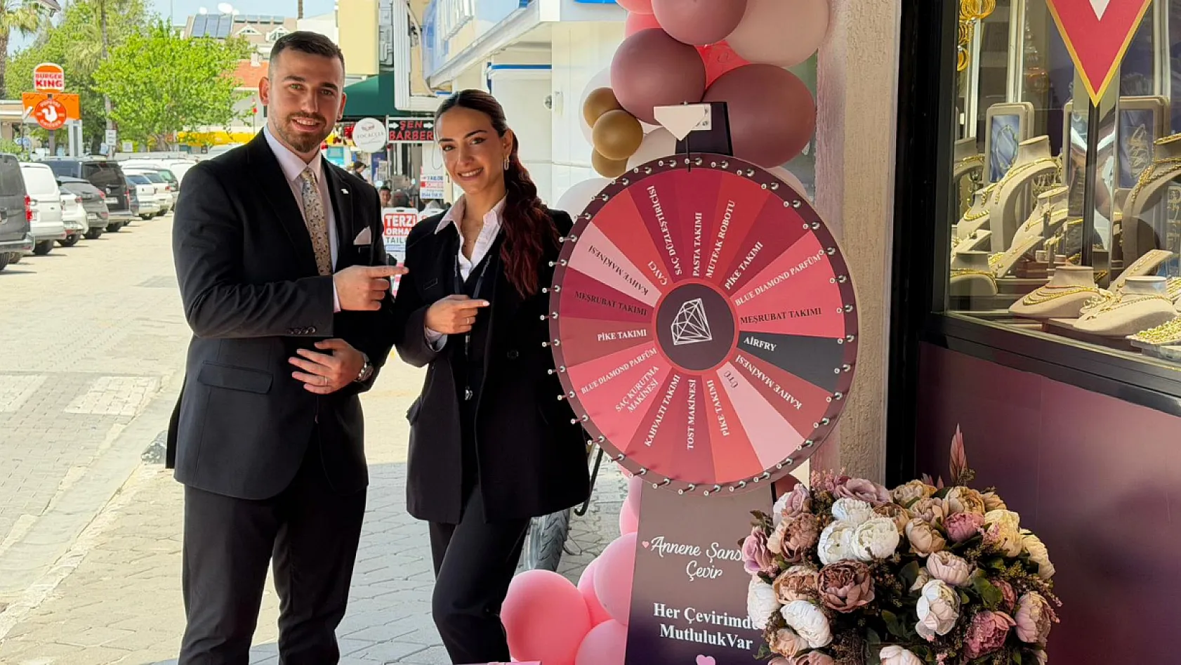 Fethiye Blue Diamond'dan Anneler Günü'ne özel yüzde 50 indirim ve sürpriz hediyeler