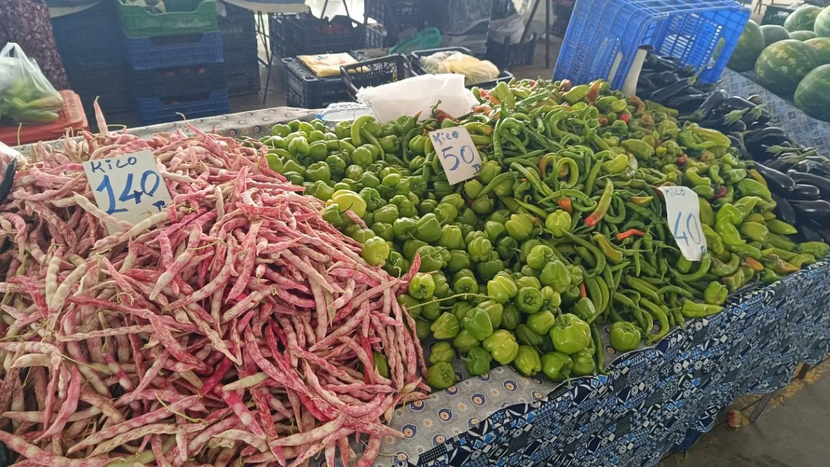 Fethiye Çalıca Pazarı'nda Güncel Fiyatlar: Erik 200 TL, Karpuz 20 TL