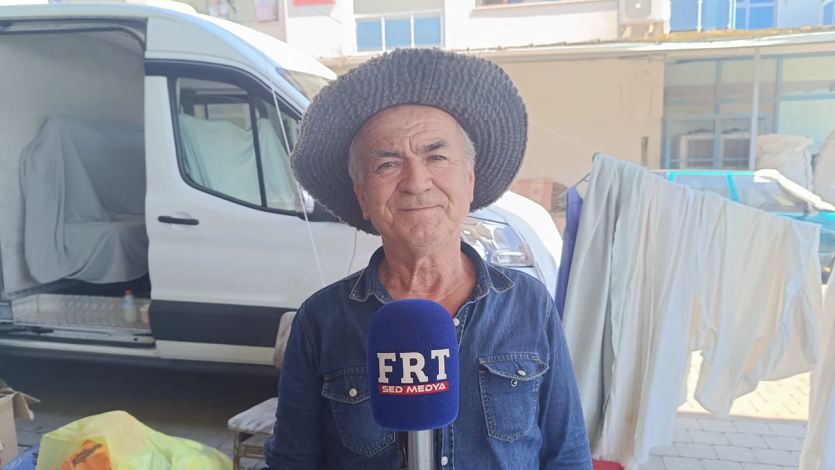 Fethiye Çalıca Pazaryeri'nde ikinci el hareketliliği: 'En azından harçlığımızı çıkarıyoruz'