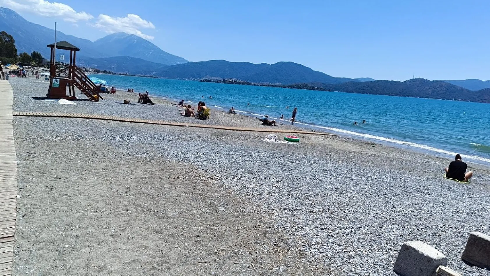 Fethiye Çalış Halk Plajı'nda Uygun Fiyatlı Hizmet İlgi Görüyor