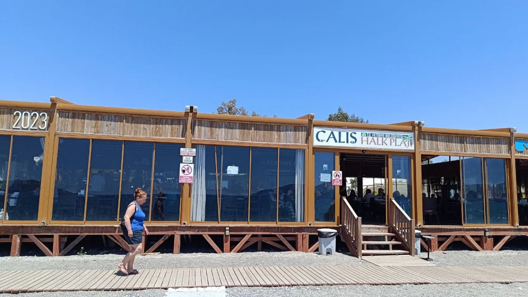 Fethiye Çalış Halk Plajı'nda Uygun Fiyatlı Hizmet İlgi Görüyor