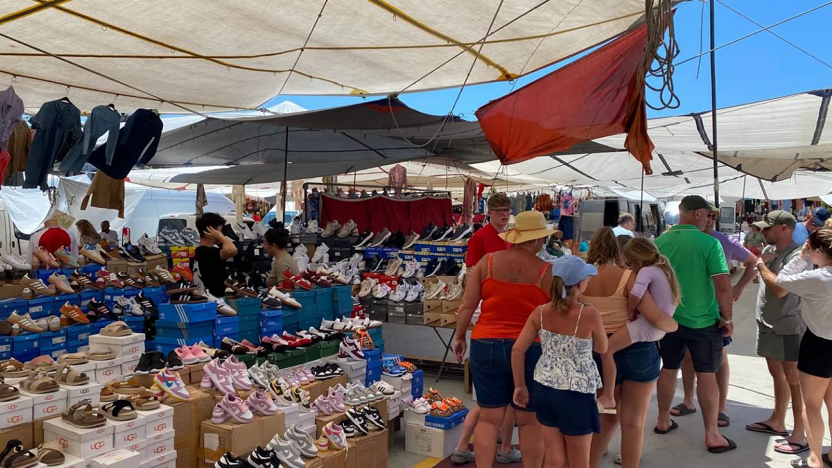 Fethiye Çalış Pazarı Esnafı Turizm Sezonundan Umduğunu Bulamadı
