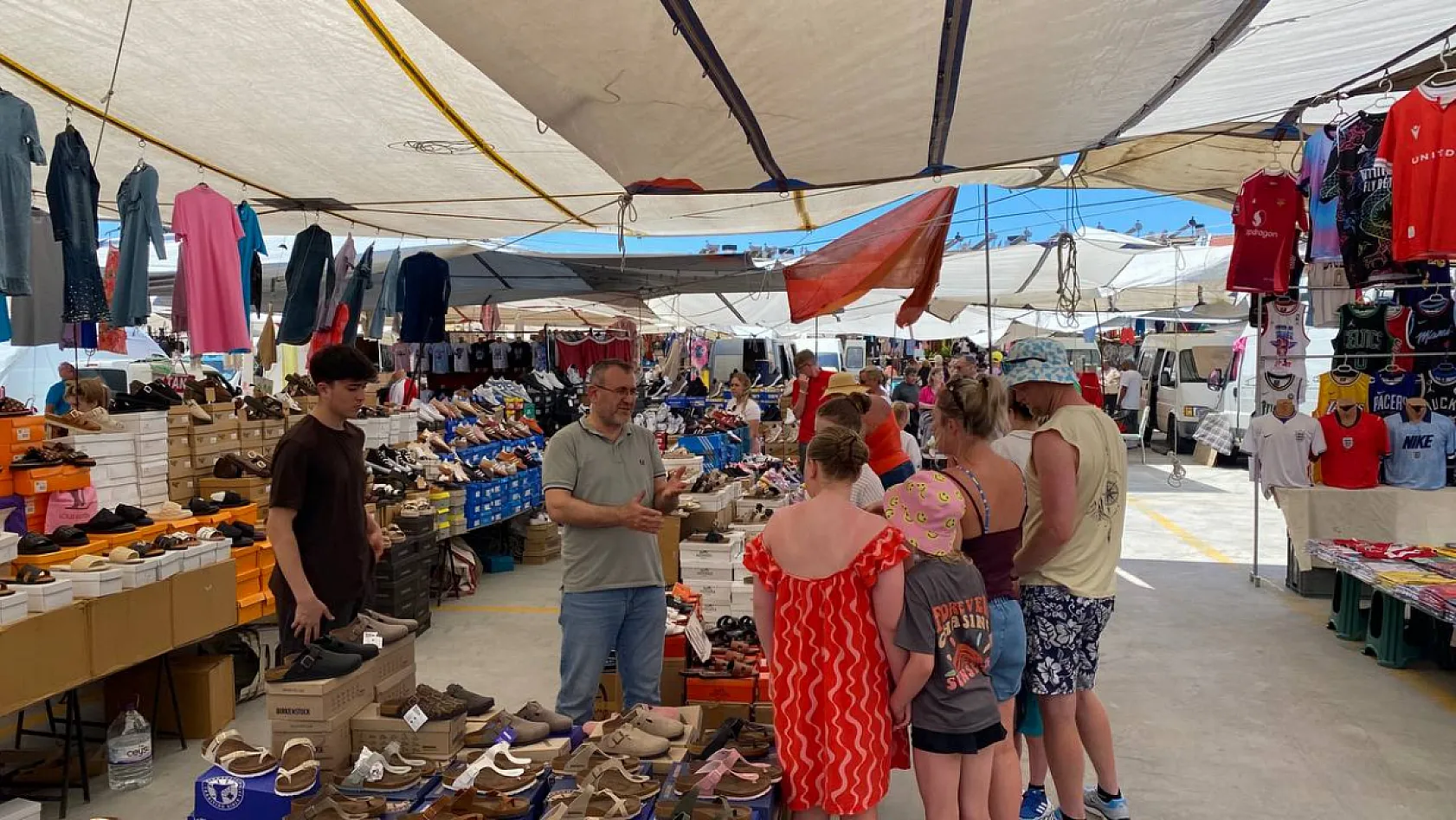 Fethiye Çalış Pazarı Esnafı Turizm Sezonundan Umduğunu Bulamadı