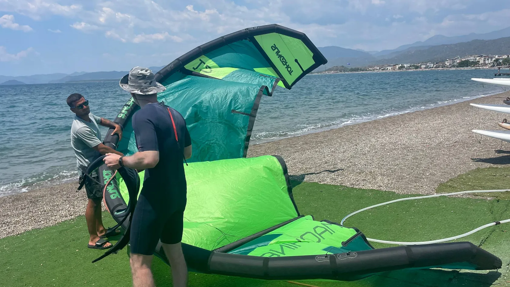Fethiye Çalış Plajı, Kitesurf ve Windsurf Tutkunlarının Gözdesi Oldu