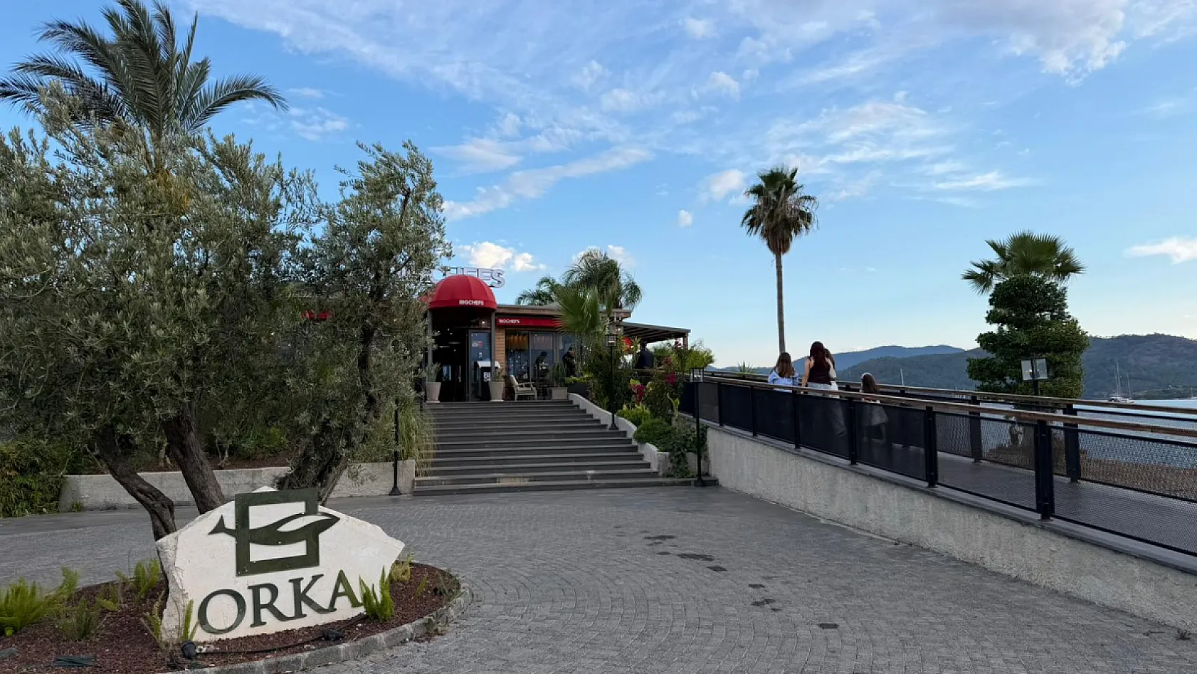 Fethiye Çalış Şat Burnu'ndaki Big Chefs'te bayram yoğunluğu yaşanıyor