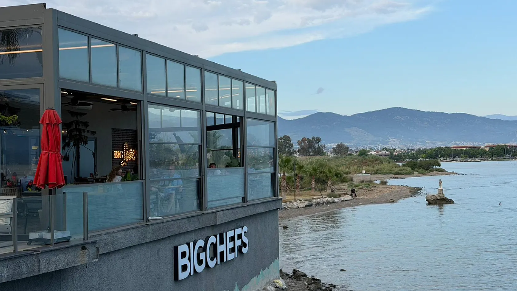 Fethiye Çalış Şat Burnu'ndaki Big Chefs'te bayram yoğunluğu yaşanıyor