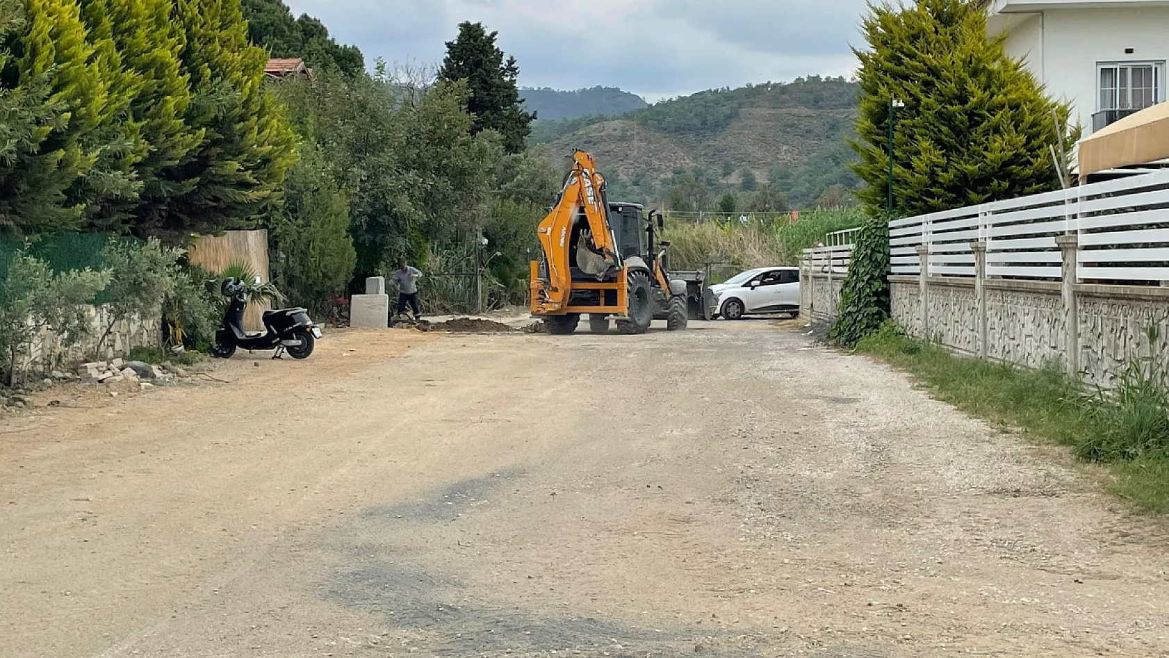 Fethiye Çiftlik Mahallesi 137. Sokak'ta altyapı tamamlanıyor, asfalt çalışması başlıyor