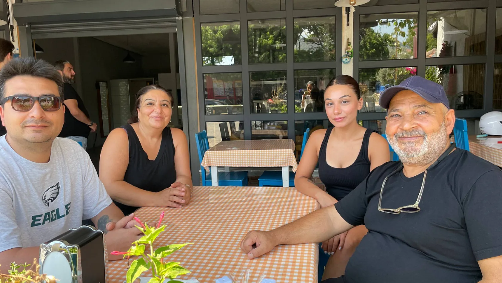 Fethiye Çiftlik Mahallesi'nde Anadolu mutfağı sofraları ilgi görüyor