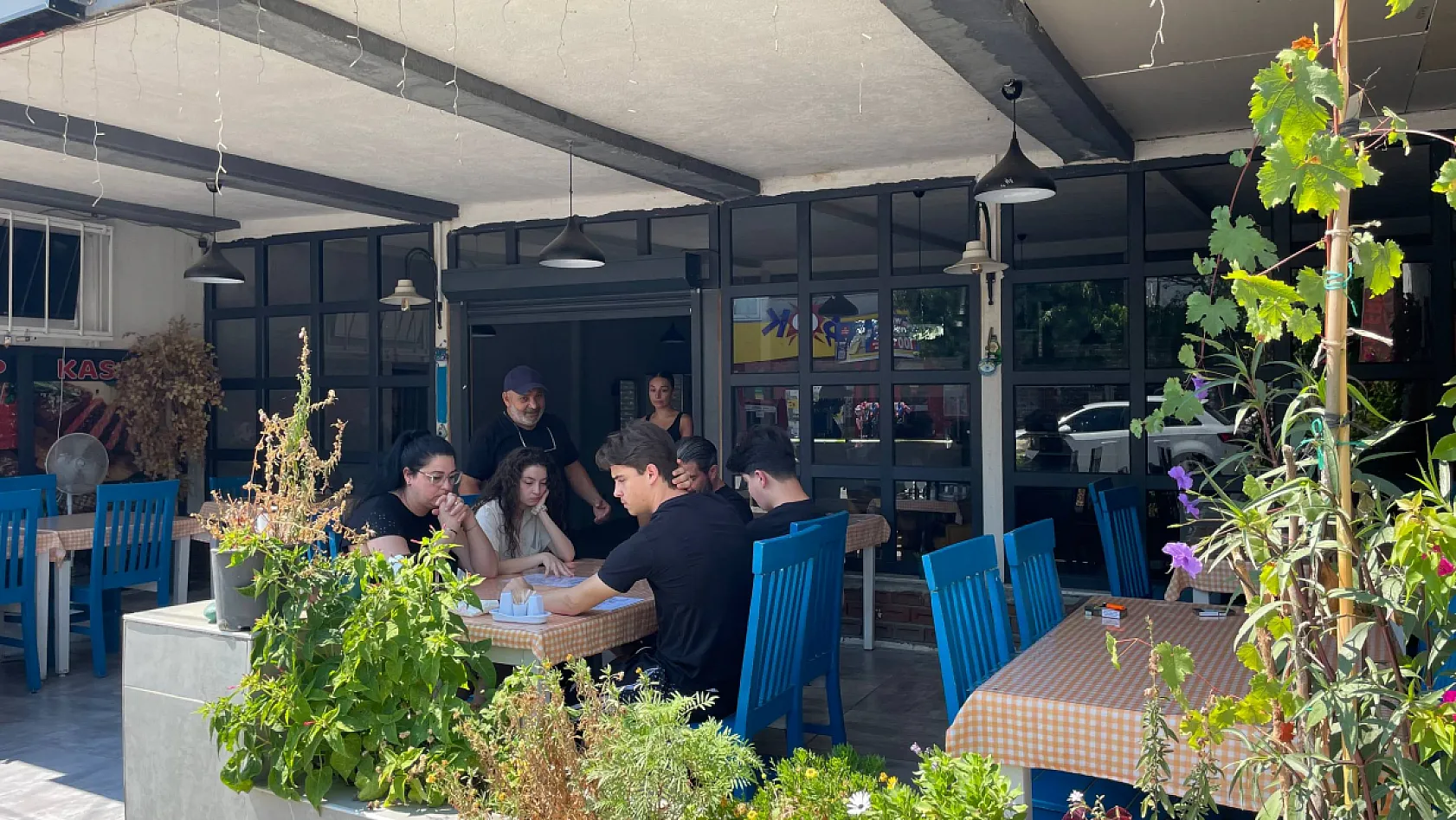 Fethiye Çiftlik Mahallesi'nde Anadolu mutfağı sofraları ilgi görüyor