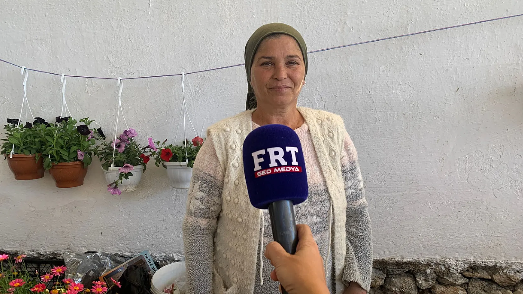Fethiye Cuma Pazarı'nda bahar hareketliliği: Yerel Üretici Songül Yakalı'dan çiçek önerileri