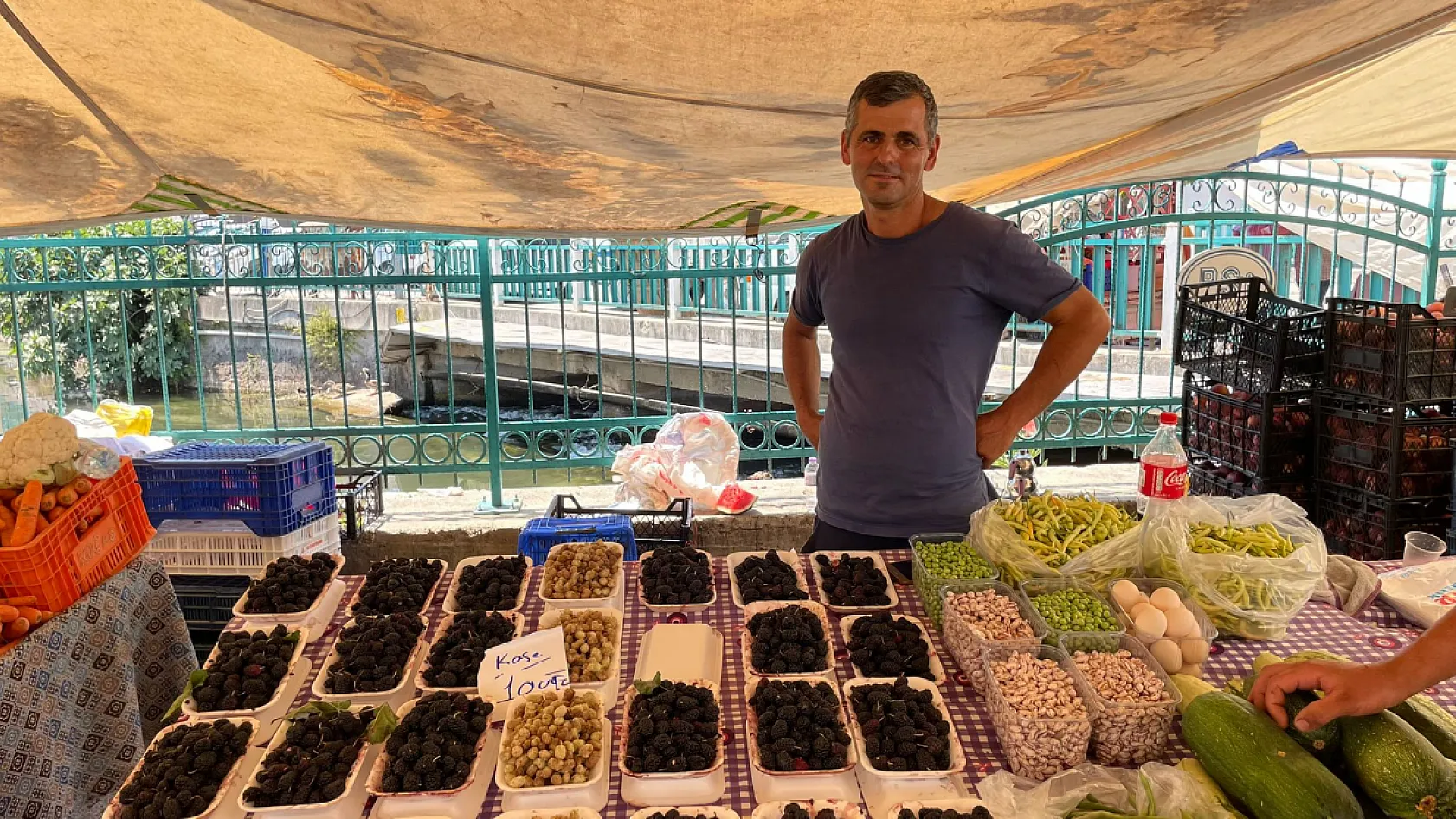 Fethiye Cuma Pazarı'nda hareketlilik: 'Fiyatlar dengede, bereket var'