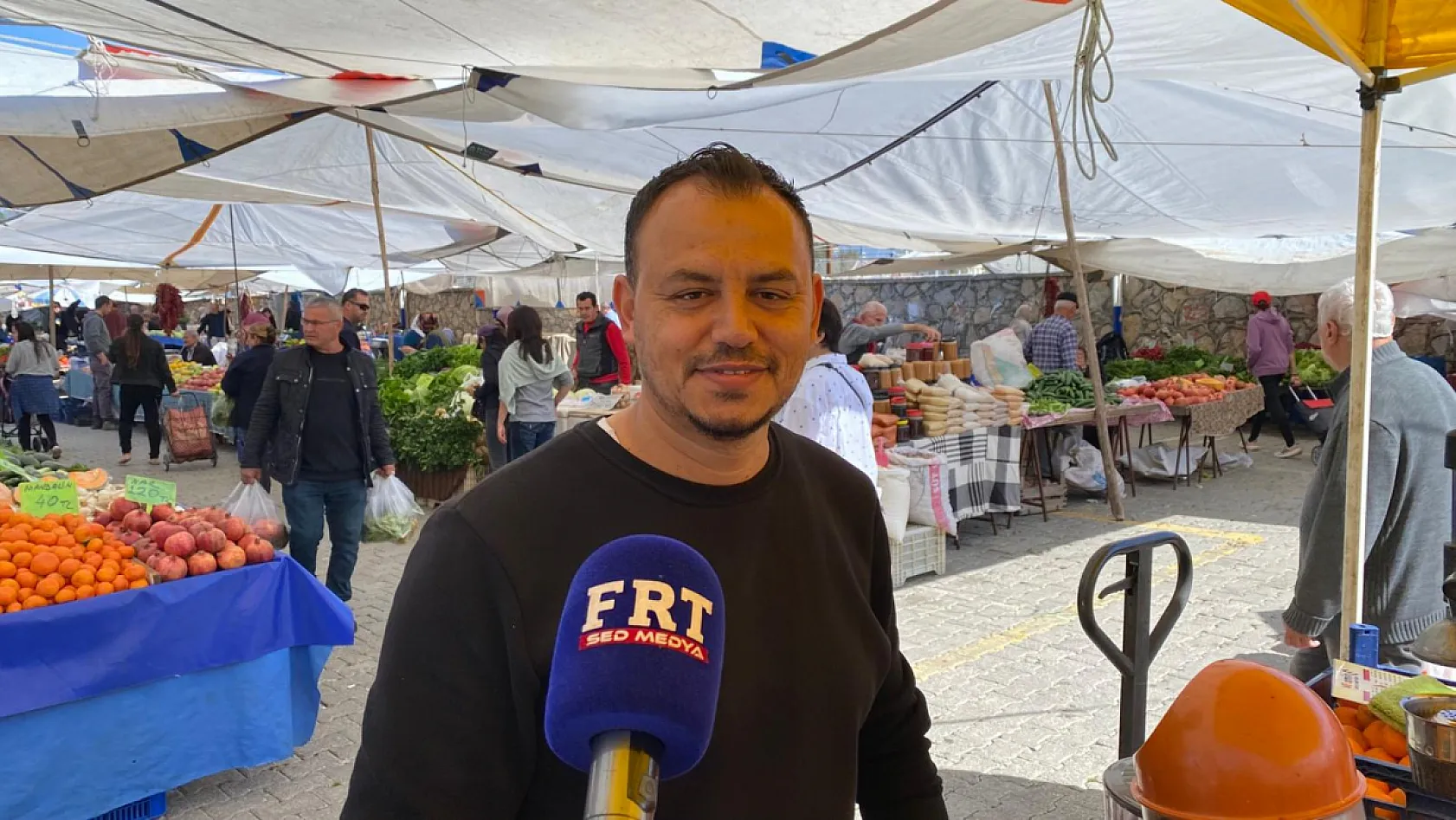 Fethiye Cuma Pazarı'nda vitamin tezgahı