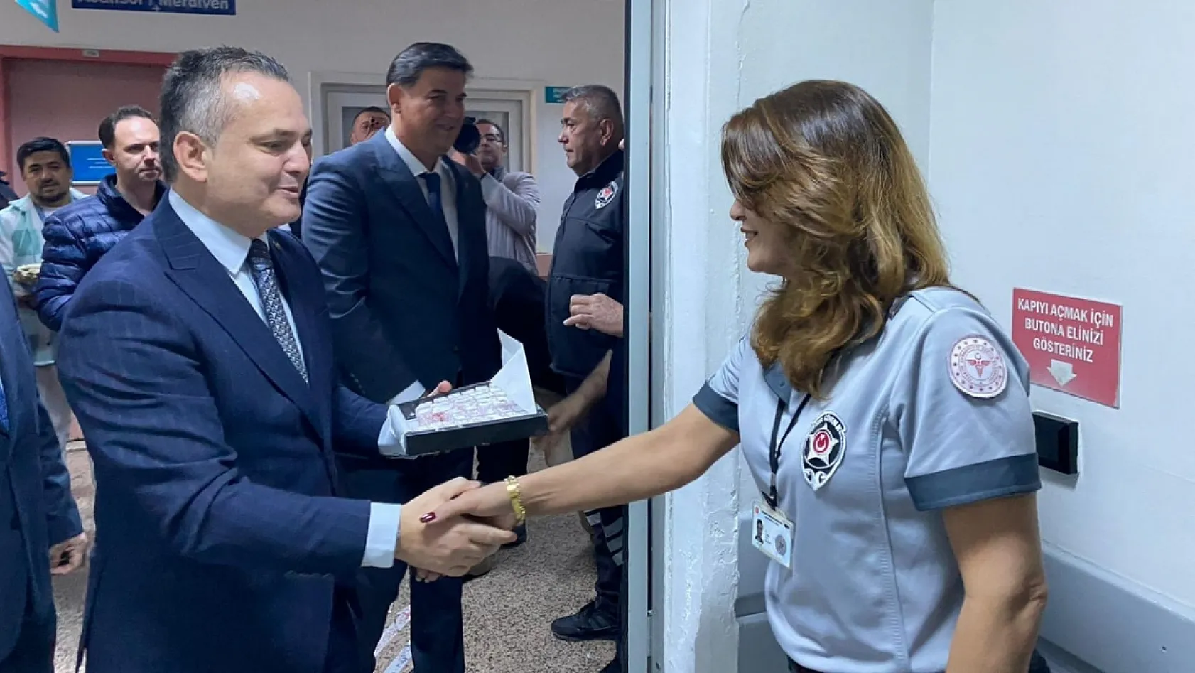 Fethiye'de bayramlaşma Başladı: İlk ziyaret Devlet Hastanesi'ne
