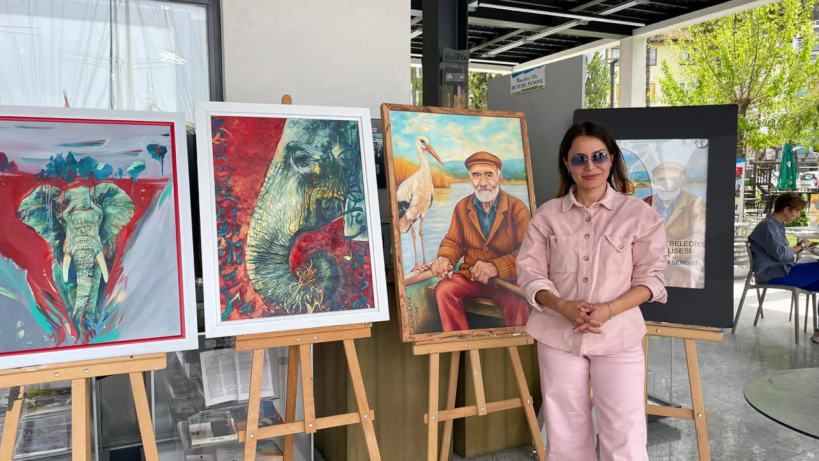 Fethiye'de doğanın uyanışı tuvallere yansıdı: 'Uyanış' sergisi açıldı