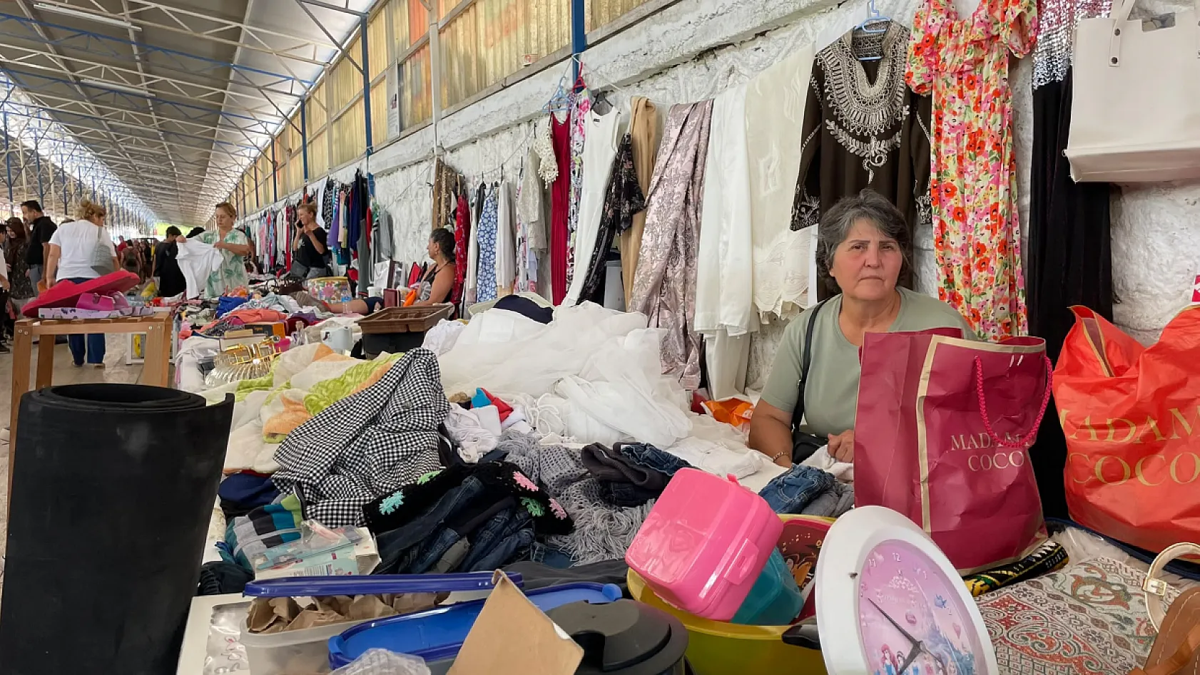 Fethiye'de 'İkinci El Pazarı'na yoğun ilgi: Hem bütçeye hem geri dönüşüme katkı