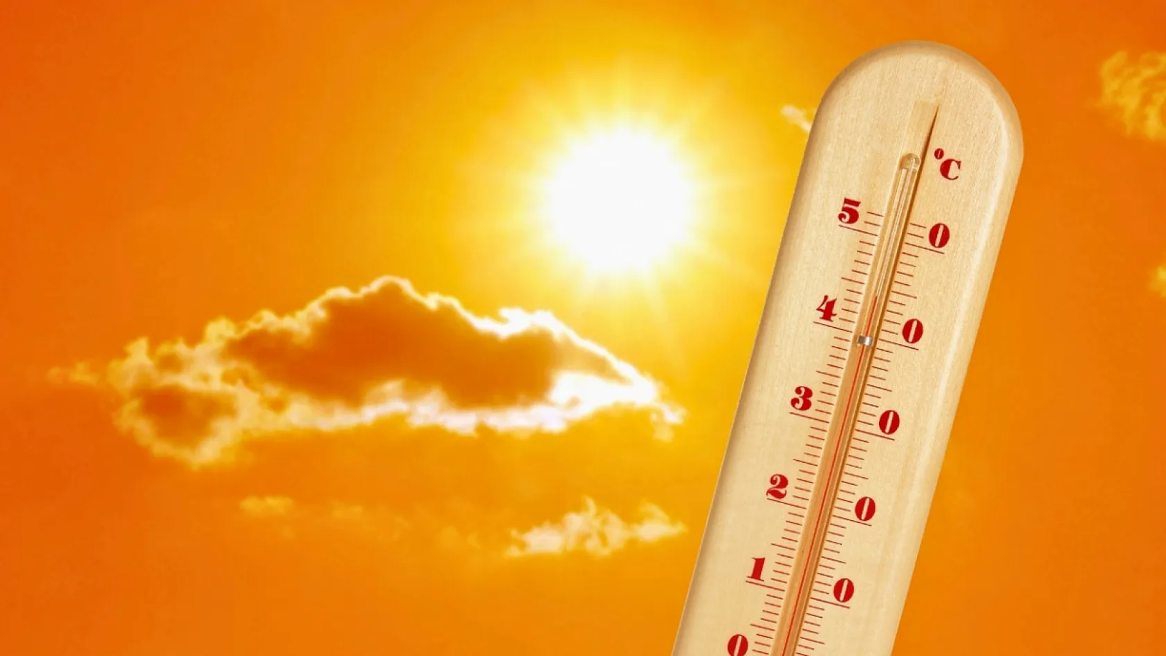 Fethiye'de kavurucu sıcaklık: Termometreler 41 dereceyi gösterdi