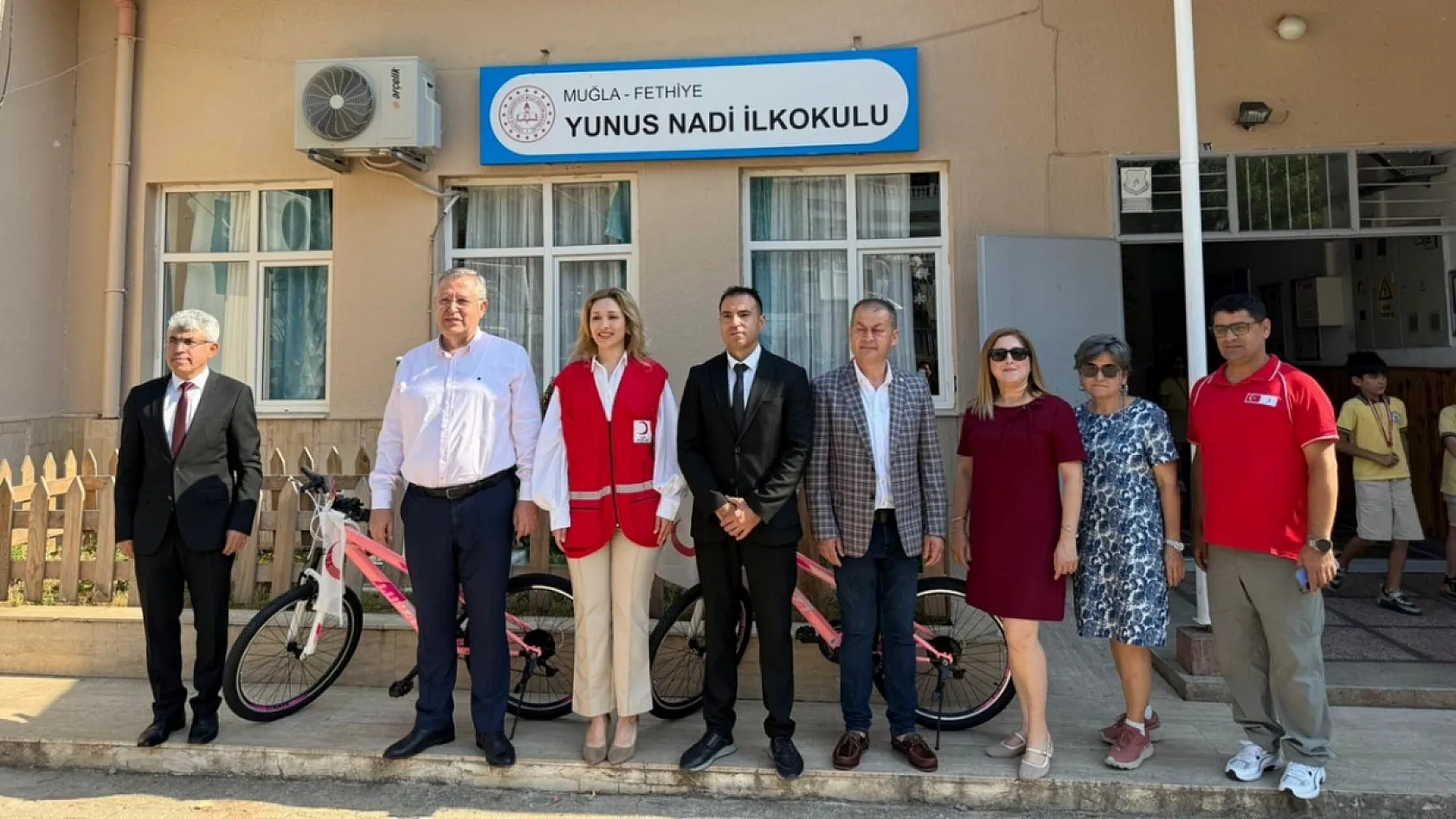 Fethiye'de minik yüreklerden büyük destek: Kan bağışı kampanyası