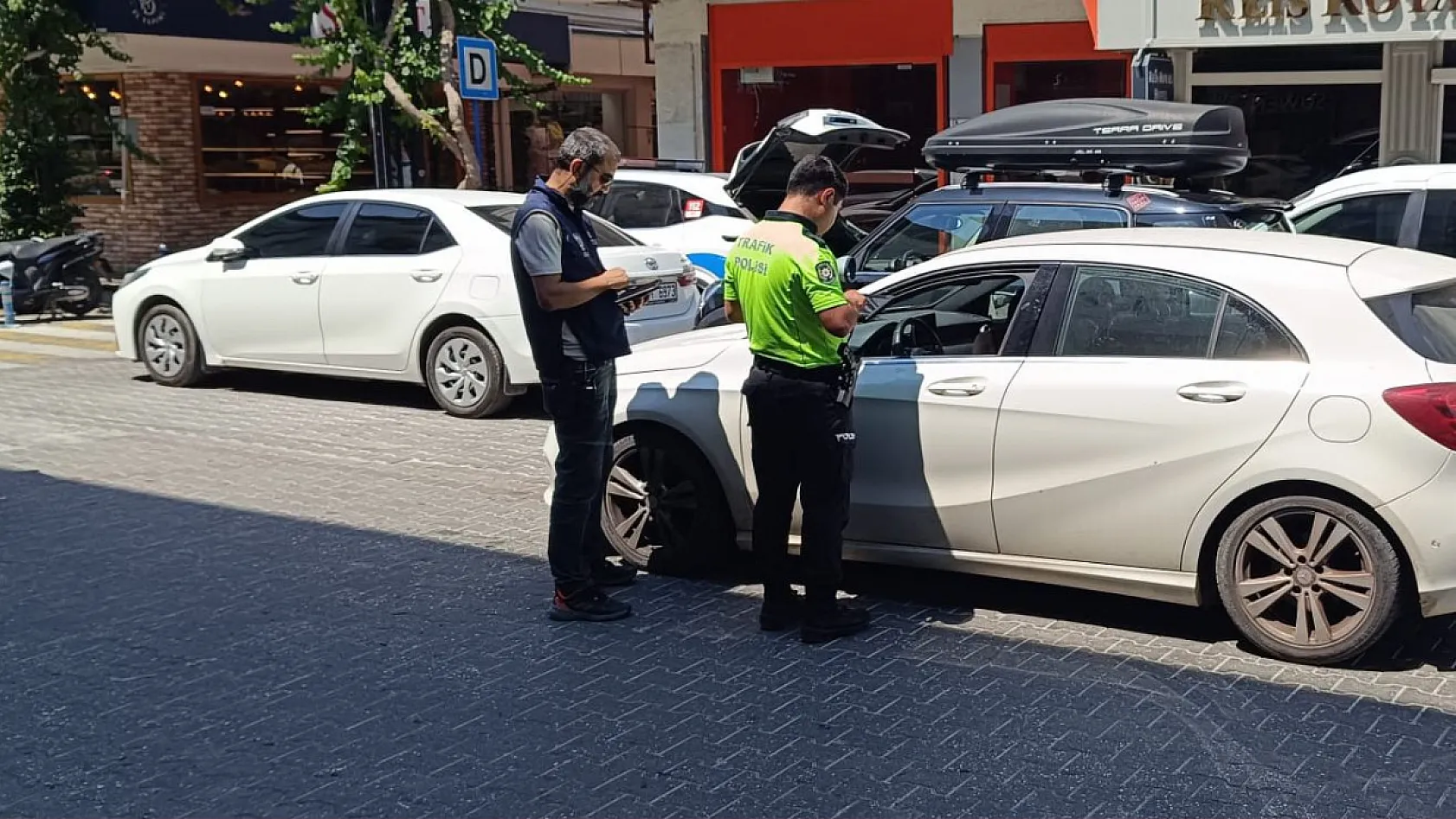 Fethiye'de NATO Zirvesi öncesi geniş güvenlik uygulaması: Araçlar tek tek durduruldu