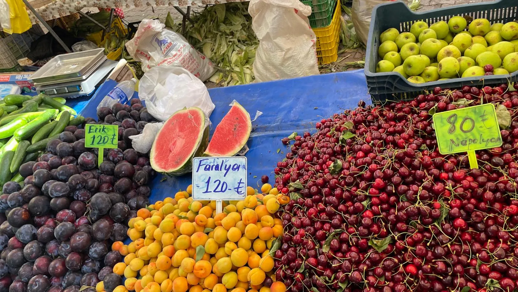 Fethiye'de tezgahların en pahalısı bamya, en hesaplısı karpuz