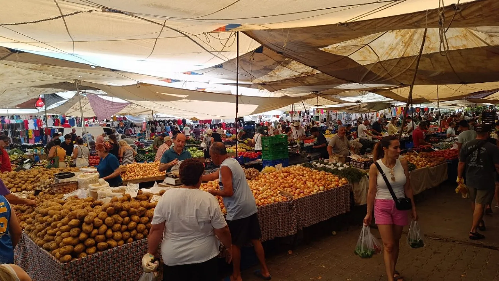 Fethiye Foça Pazarı'nda Bu Hafta Hangi Ürün Kaç TL? Güncel Fiyatlar Açıklandı