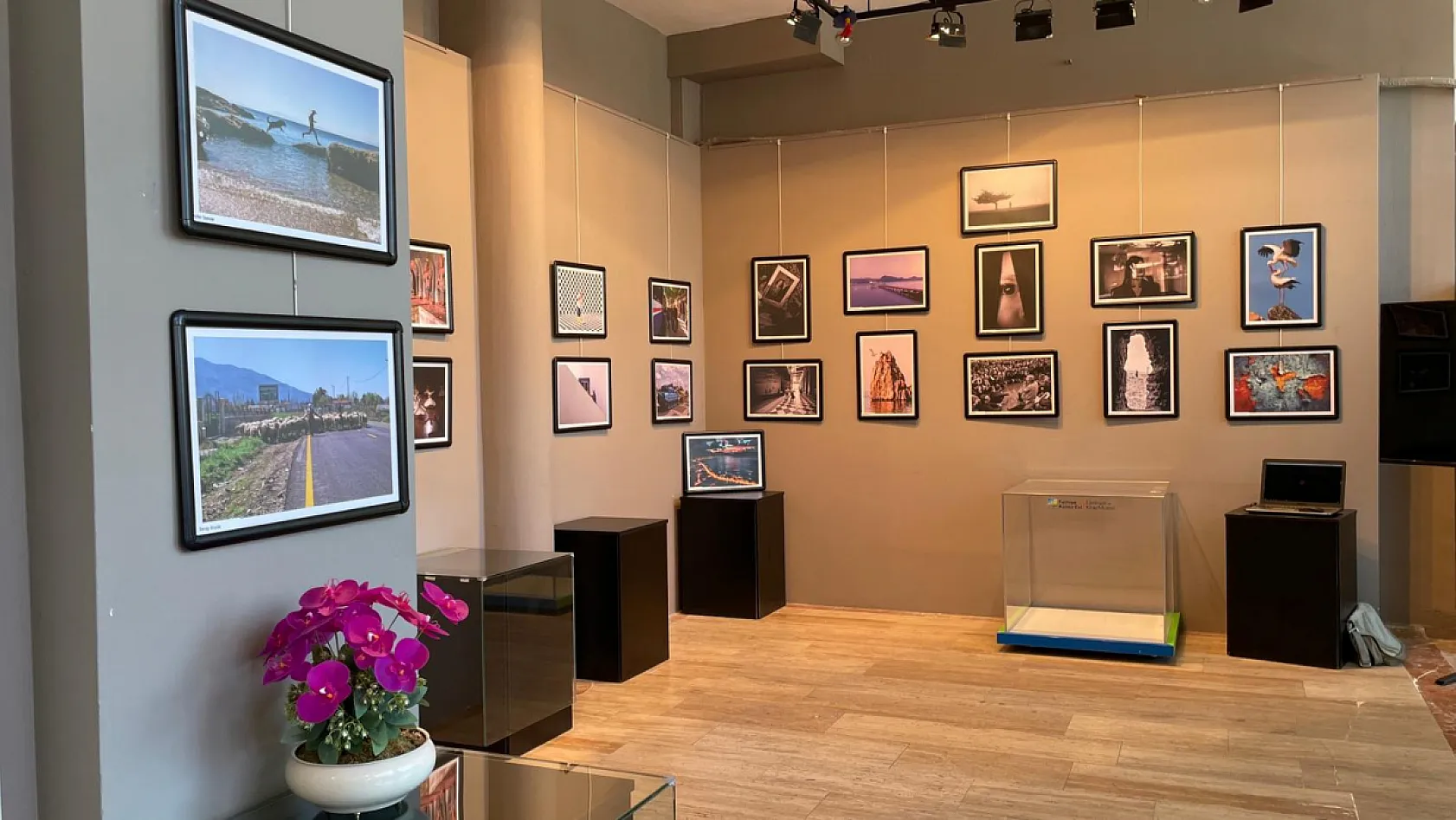 Fethiye Fotoğraf Festivali'nde 'Geçiş' temalı sergiler sanatseverlerle buluştu