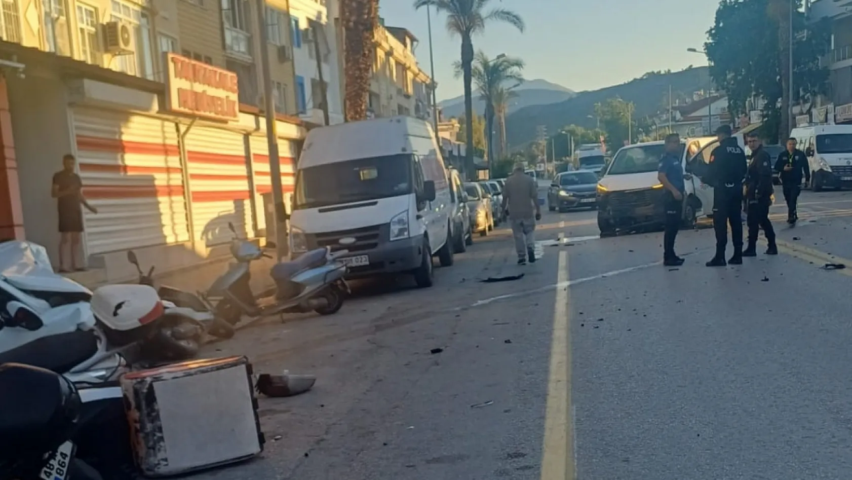 Fethiye Günlükbaşı'nda kaza: Ortalık savaş alanına döndü