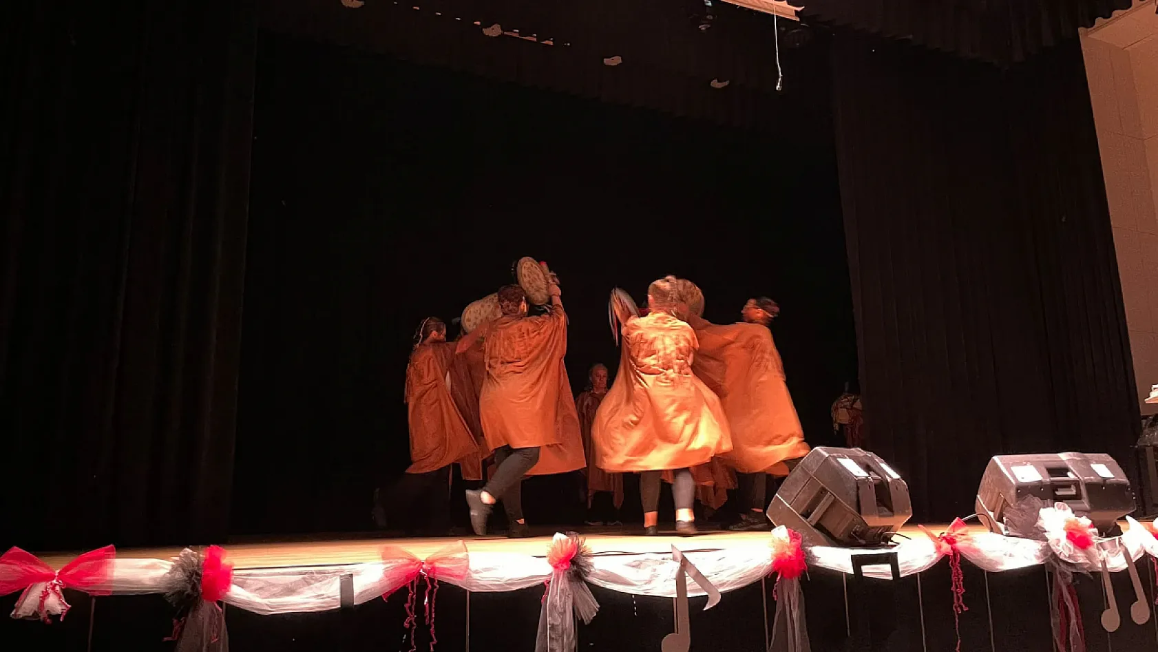 Fethiye Halk Eğitim Merkezi Yıl Sonu Konserinde salon doldu taştı