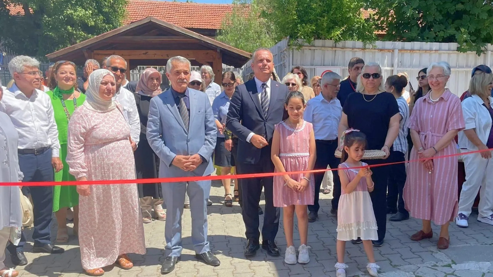 Fethiye Halk Eğitim Merkezi'nden emek dolu yıl sonu sergisi