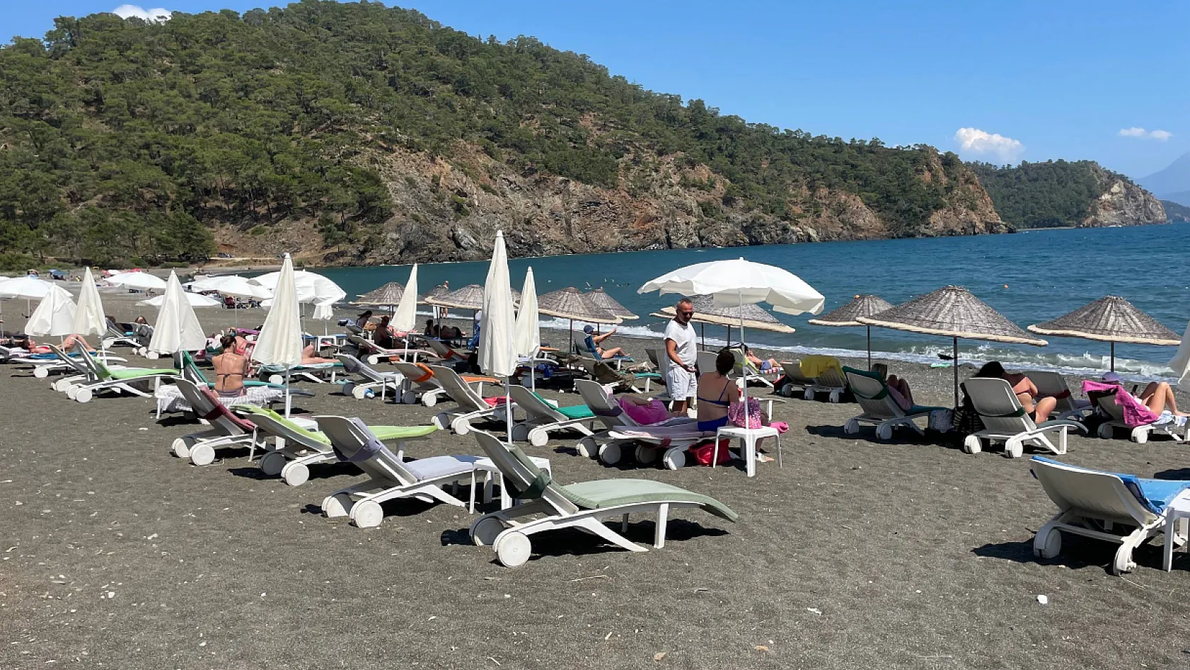 Fethiye İnlice Plajı Yaz Sezonuna Hazır: Hafta Sonları Yoğunluk Artıyor