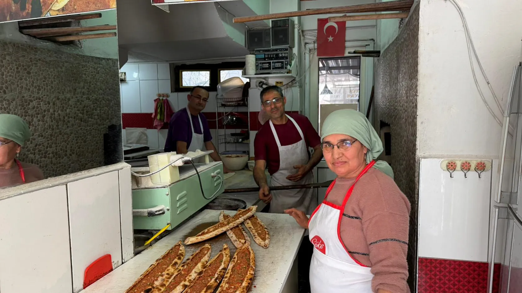Fethiye'de Kadın Pide Ustası Mesleğinde Fark Yaratıyor