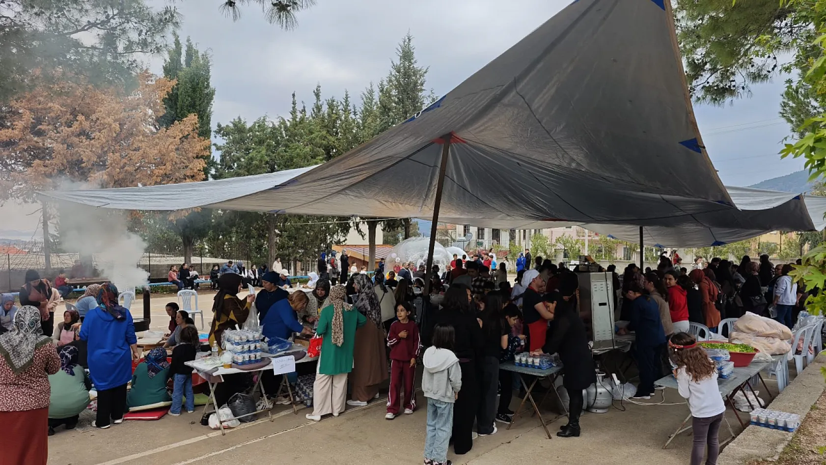Fethiye Karaçulha'da minik yüreklerden büyük destek: Yusuf Eymen için kermes düzenlendi